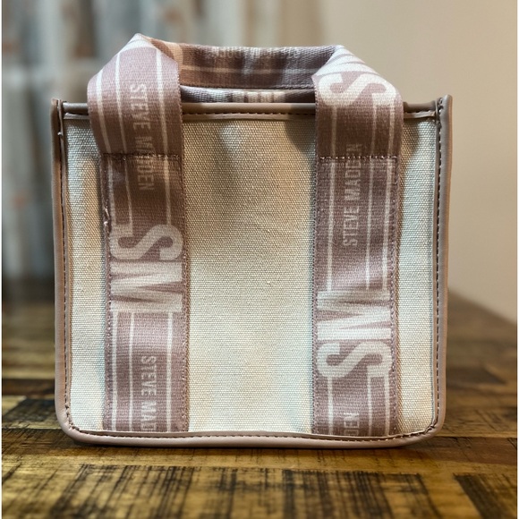 Steve Madden Tote bag with crossbody/shoulder strap. - Picture 4 of 14